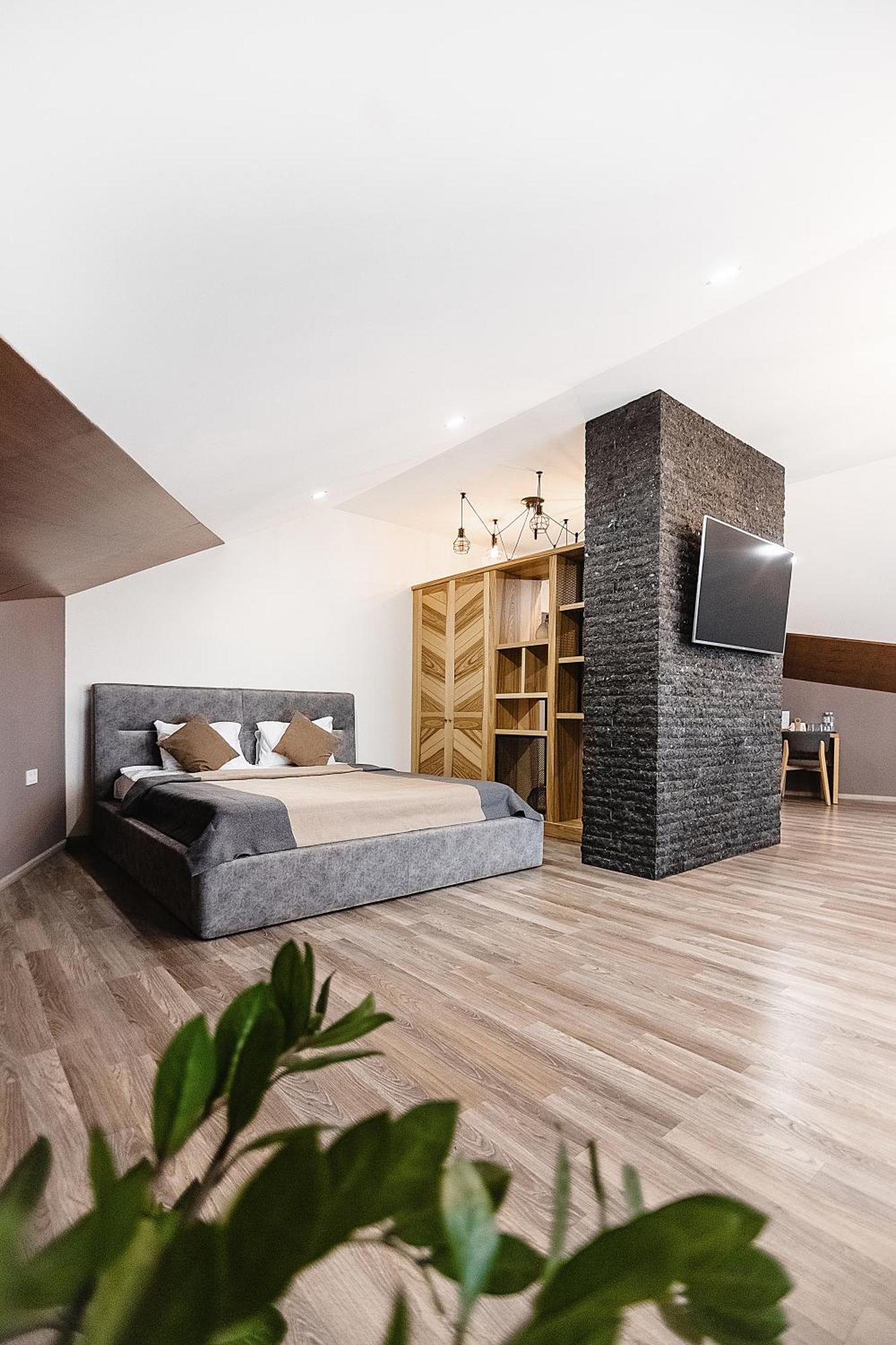 Geography Hotel Veresneve Екстериор снимка