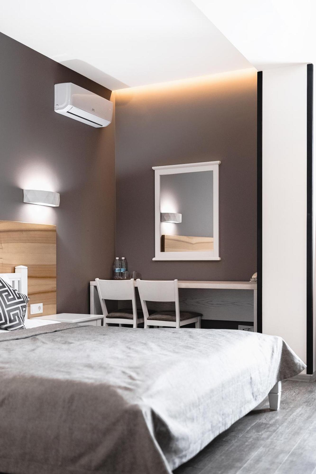 Geography Hotel Veresneve Екстериор снимка