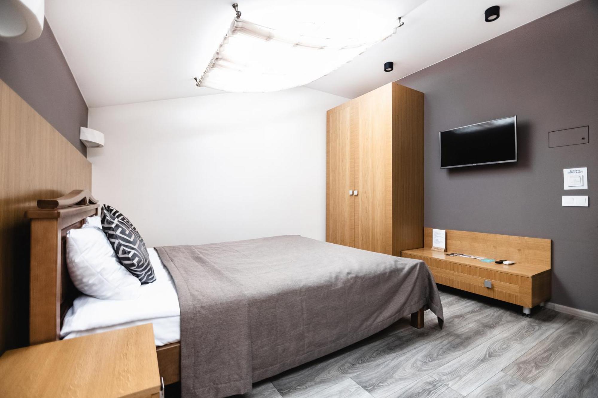 Geography Hotel Veresneve Екстериор снимка