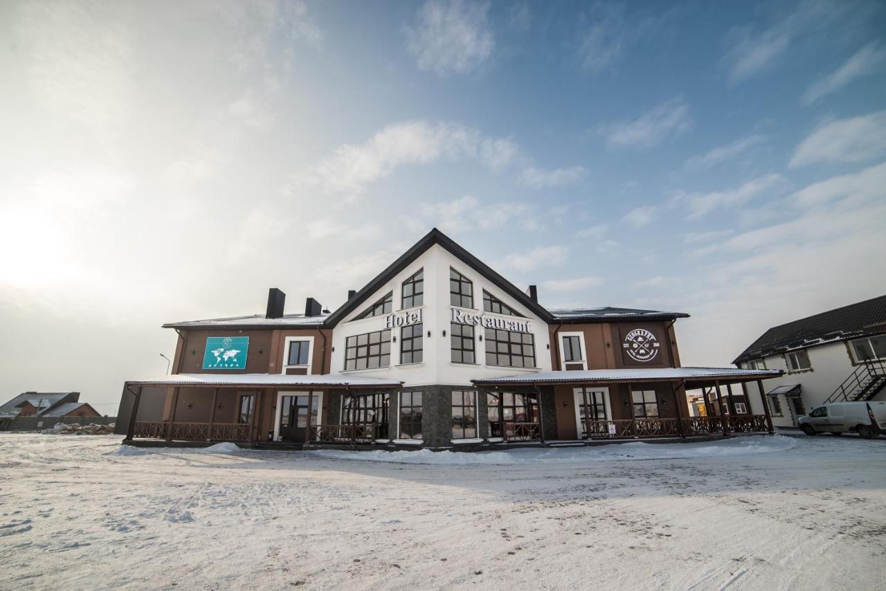 Geography Hotel Veresneve Екстериор снимка