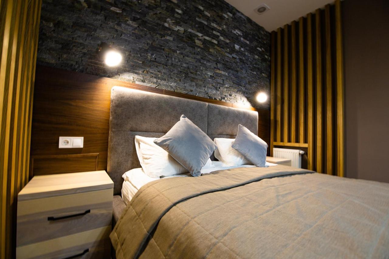 Geography Hotel Veresneve Екстериор снимка